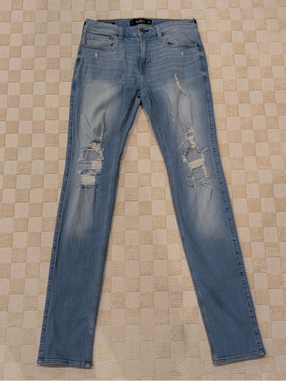 Hollister Men’s Light Wash Stacked Skinny Jeans Size 31x32